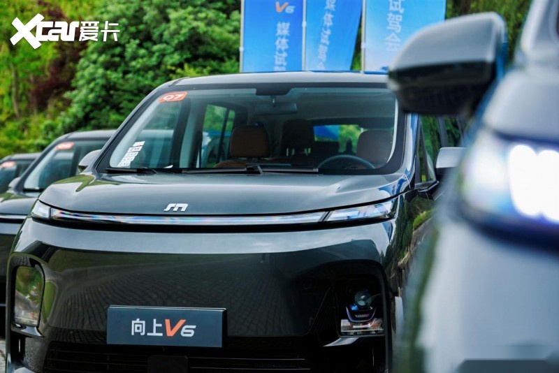 媒体试驾直击：向上V6以“乘用化”破局，商用车全“鑫”坐标系