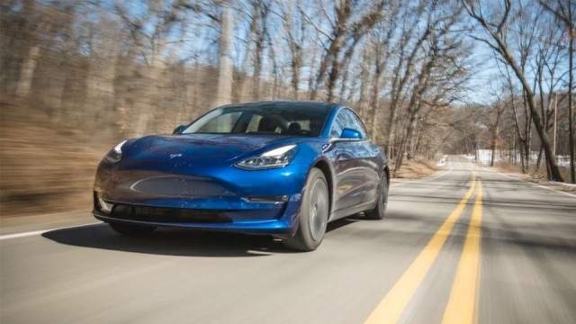 2年前55万买的Model 3高性能版，现在出手就赔27万？