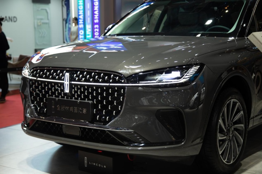 30万级豪华SUV，谁的豪华感更胜一筹