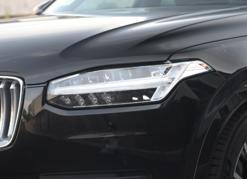 与宝马X5同级，直降13万，沃尔沃XC90为啥还卖不过宝马X3？
