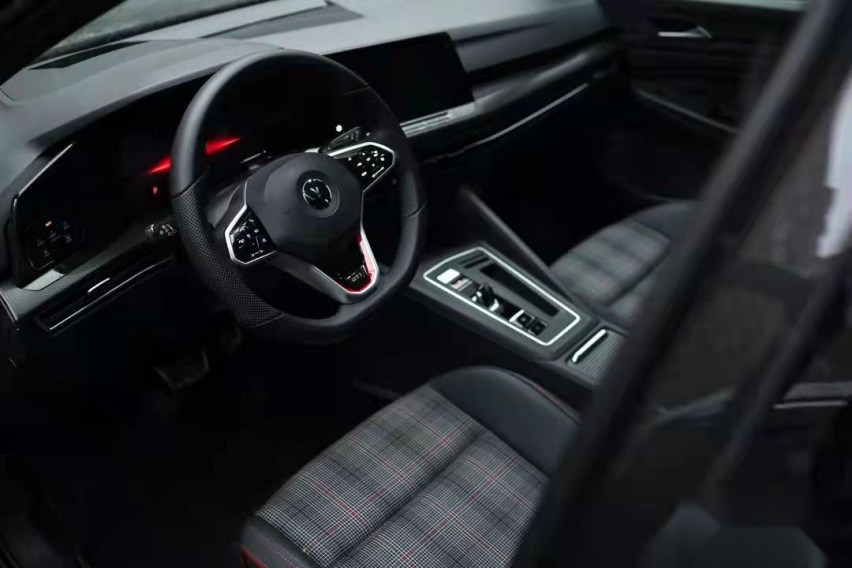 车不可貌相，家用“小钢炮”—大众高尔夫GTI