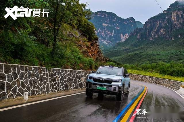 方程豹豹8豹5闪充版郑州上市,开启3分钟换胎时代