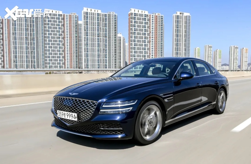 号称“小号宾利”，配V6引擎+魔毯悬挂，31万放弃奥迪A6L