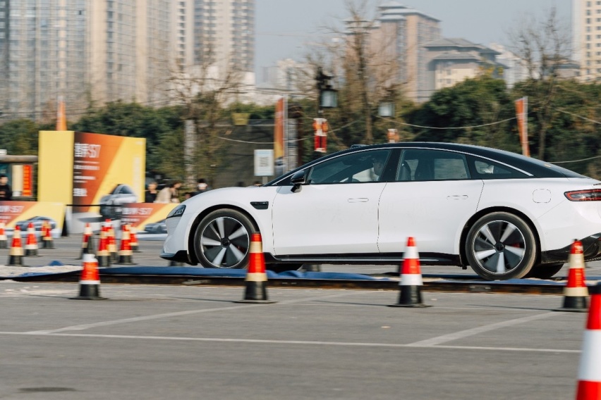高能大空间智慧轿车 智界S7城市先锋试驾会西安站圆满落幕