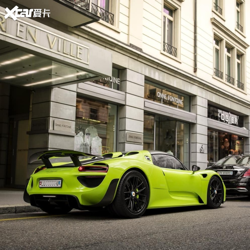 保时捷918 spyder实车街拍 简洁运动的设计-爱卡汽车爱咖号