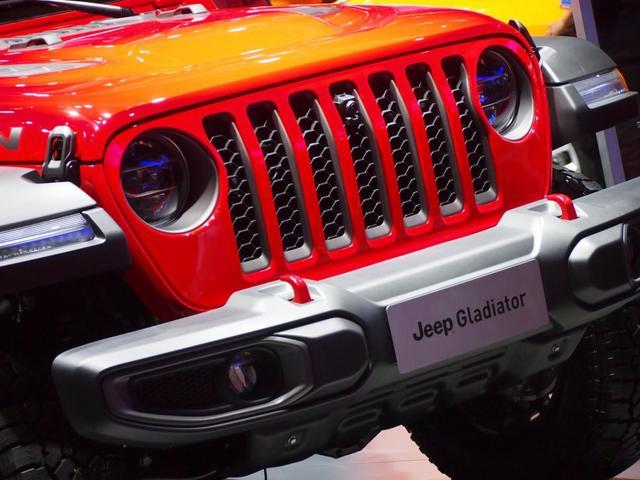 Jeep Gladiator皮卡亮相上海车展 轴距超3米 配V6发动机