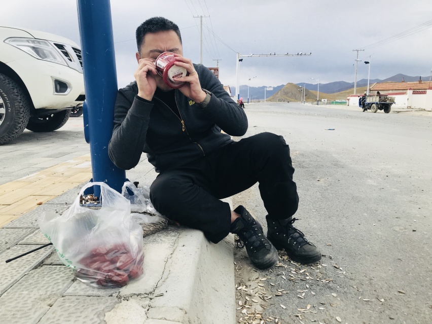 带着MAN卡与乌尼穿越哈拉湖无人区之旅～（中）被困无人区~