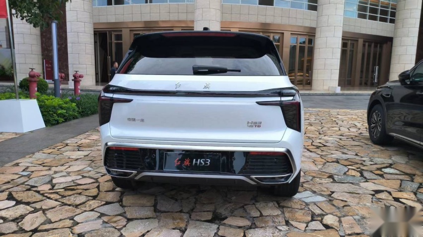 红旗最便宜的SUV来了！搭载1.5T/2.0T引擎，起售价或低于15万