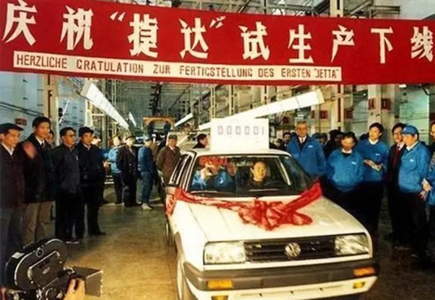 从90年代到2020年，成功男人的标配汽车是什么？
