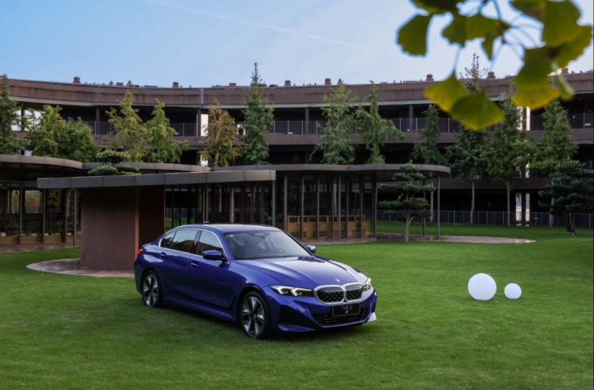 新能源时代，驾驶爱好者们的选择依旧会是BMW