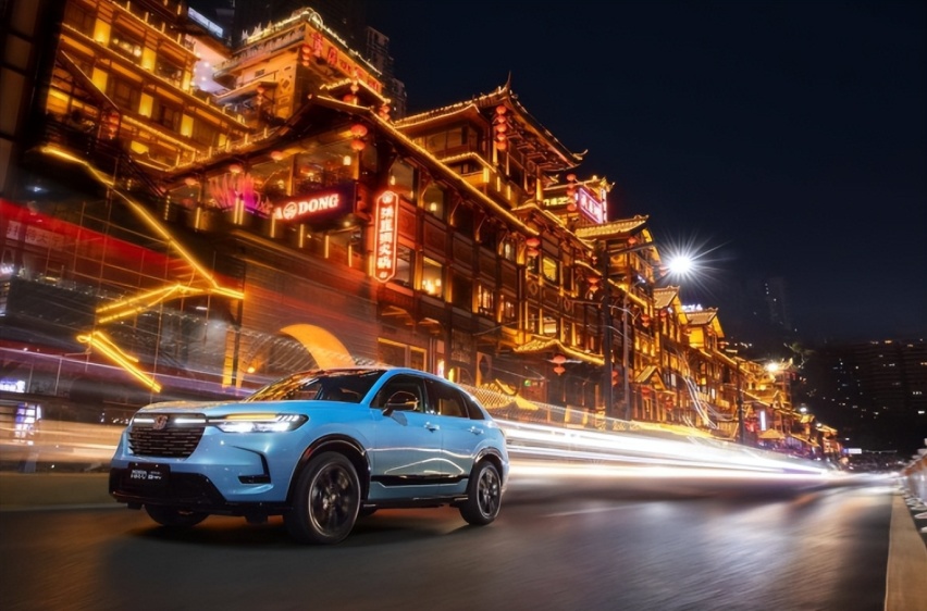 试驾HONDA HR-V，双重动力，轻松拿捏“8D魔幻之都”重庆？