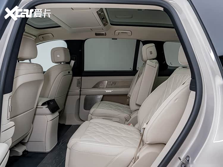 全新蔚来ES8第30000台完成交付