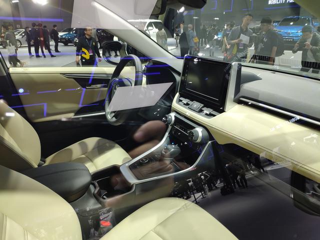 新一代丰田RAV4亮相 搭载混合动力系统 2.5L+8AT组合