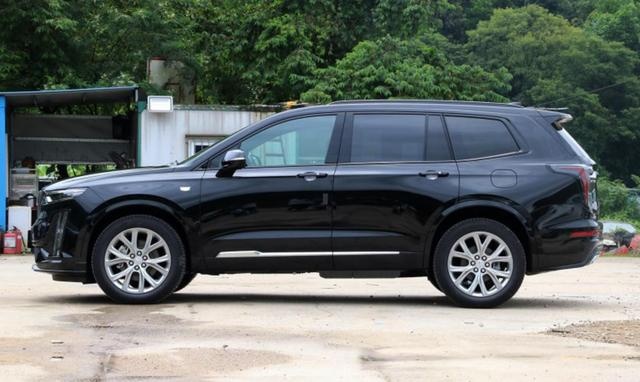 实惠好开的6座豪华SUV，40万出头的凯迪拉克XT6了解下？