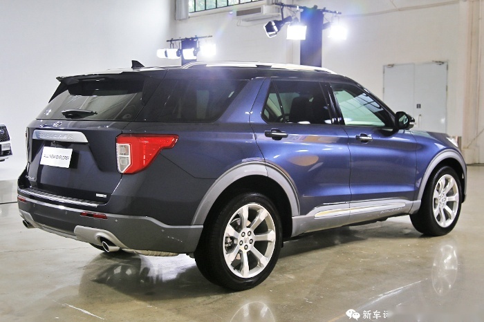 全新探险者实拍：30多万的纵置后驱中大型SUV，还有谁？