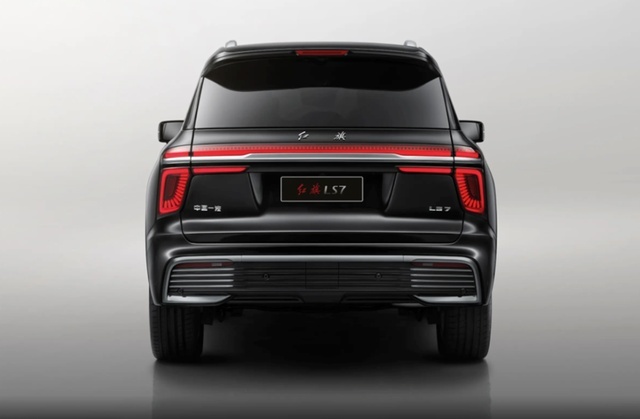 4.0T V8引擎5695mm轴距，红旗中大型SUV LS7正式预售