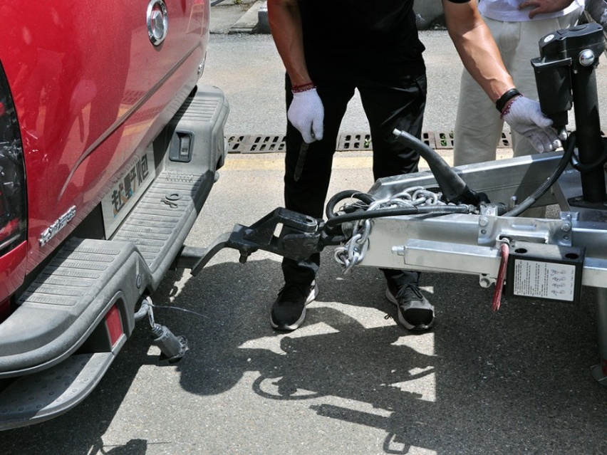 合法拖挂更大的房车，试驾长城越野炮拖挂版