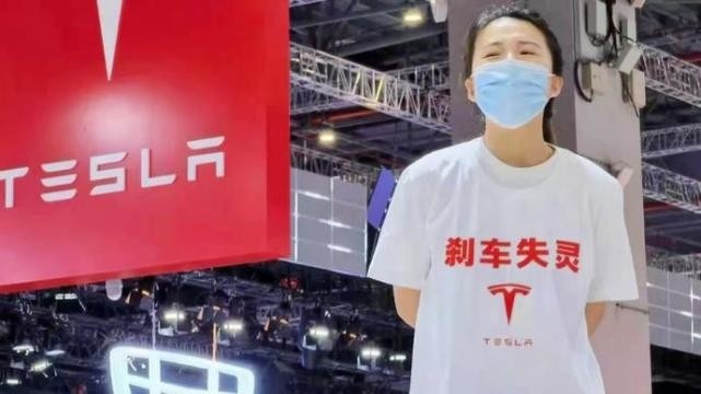 盘点2021年度最具争议车型，丰田赛那、奔驰C级均上榜