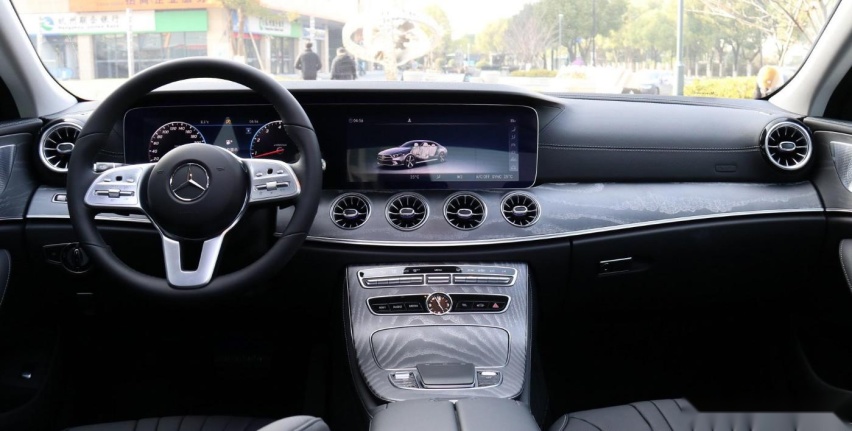 最贵的1.5T轿车，奔驰CLS260上市，售57.68万