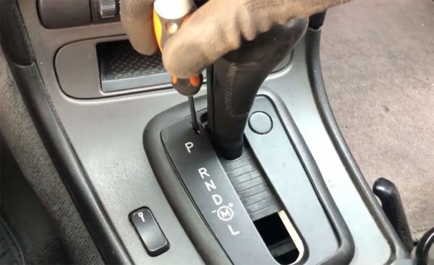 自动挡车，到底是P挡启动好，还是N挡启动好呢？