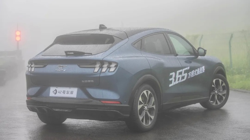 这是同价位唯一比 Model Y 好开的电动 SUV