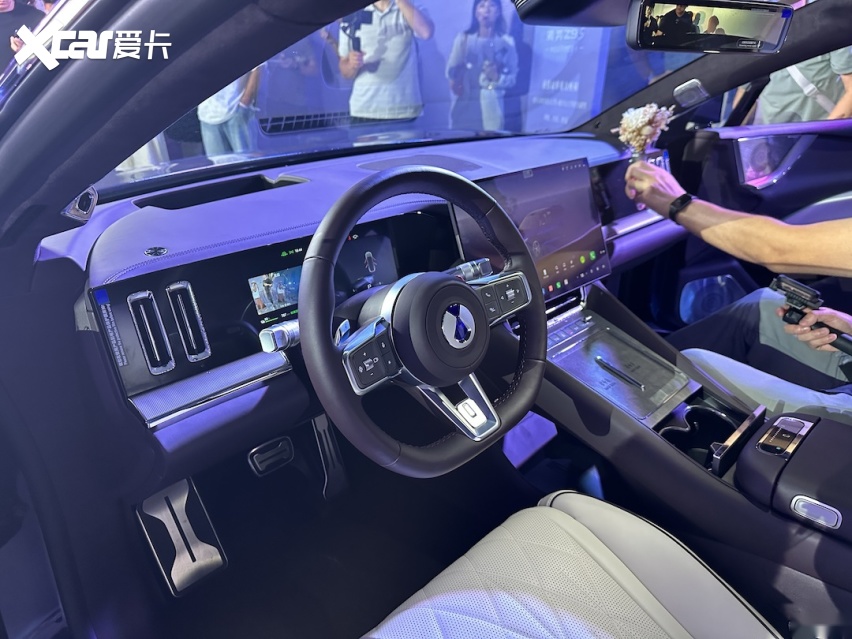 腾势Z9S上市售25.58万起 纯电续航可达1100km