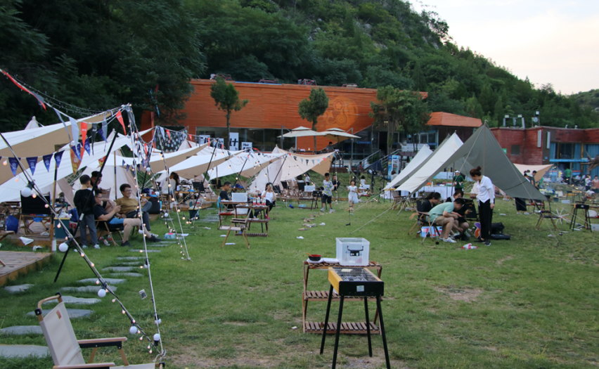 在40°酷热山野搭起帐篷——“追猎”