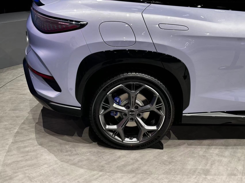 比亚迪海洋网迎来新车，e平台3.0打造，配云辇C系统，定位中型SUV