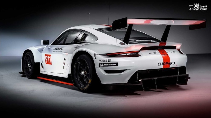 新款保时捷911 RSR 赛前亮相古德伍德速度节