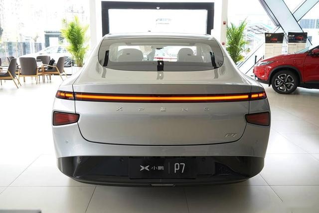全球续航日常最长 小鹏P7补贴后22.99万起