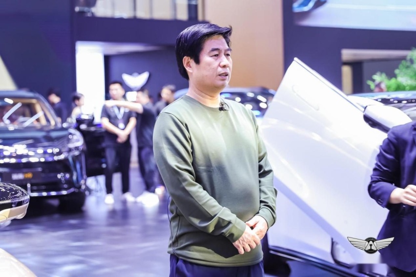 广州车展家族全矩阵亮相，风驰天下，这次是大运乘用车