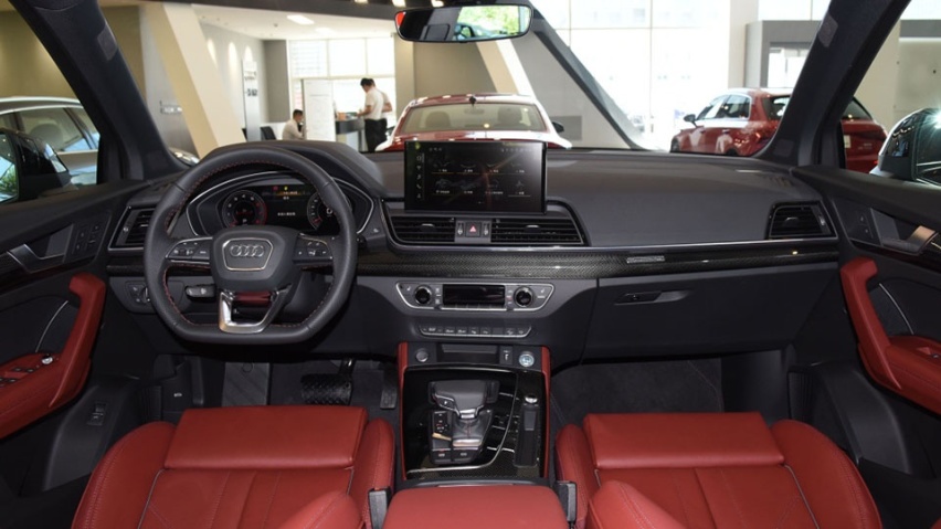 奥迪Q5L Sportback推特别版，比现款贵7千多了啥？