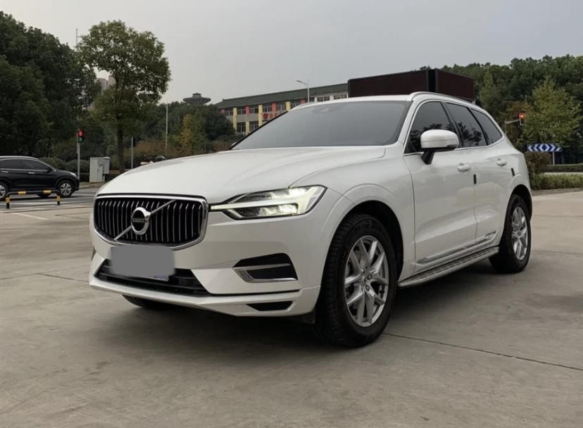 开习惯了沃尔沃XC60，再开朋友的林肯冒险家，发现两车差距真