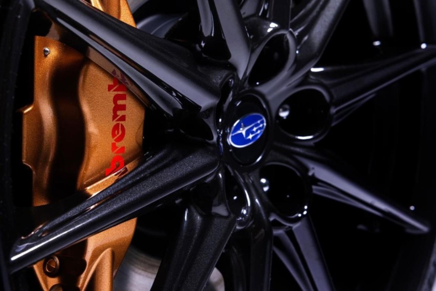 2024款斯巴鲁BRZ tS，高性能部门STi打造，Brembo金色卡