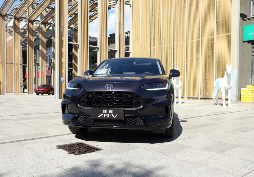 年轻人的第一台SUV！实拍本田ZR-V致在，造型时尚、1.5T动力