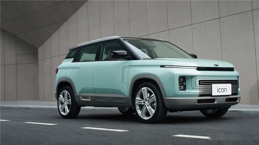 零跑2022款T03上市、AITO问界M5发布三天订单已破2000台…