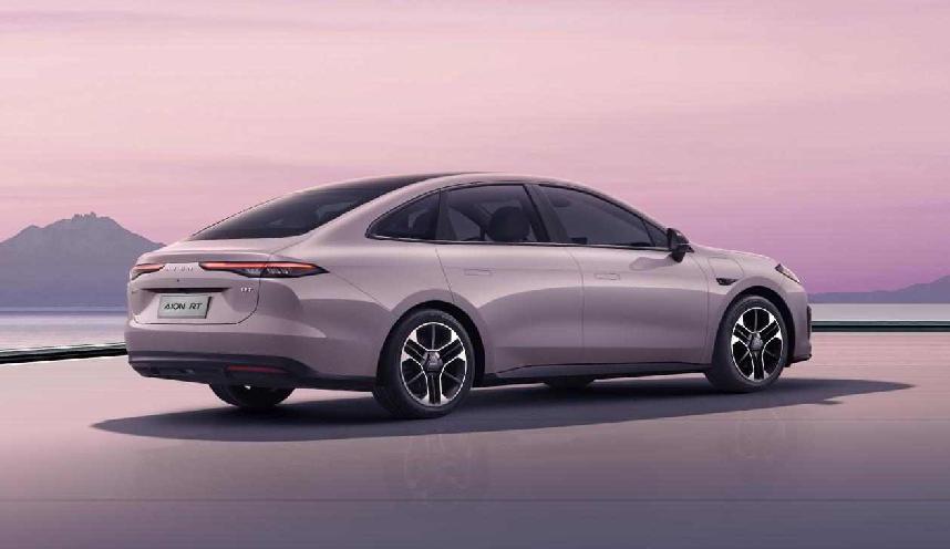 導購|11.98萬起的六邊形戰士 AION RT顏值空間智駕全兼顧 導購|11.98萬起的六邊形戰士 AION RT顏值空間智駕全兼顧