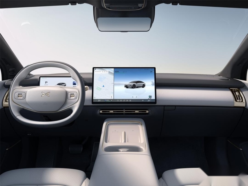 小鹏P7+爆款了，18万元单挑Model 3和小米SU7丝毫不怵