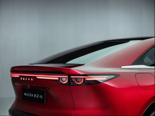 MAZDA EZ-6即将亮相重庆车展，引领智能电动新潮流