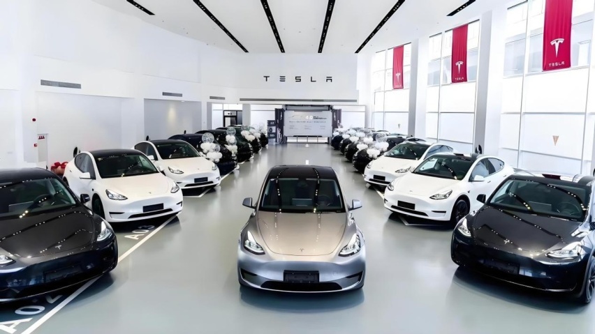 十一自驾出游租什么车？首选油混、其次增程，千万不要选纯电