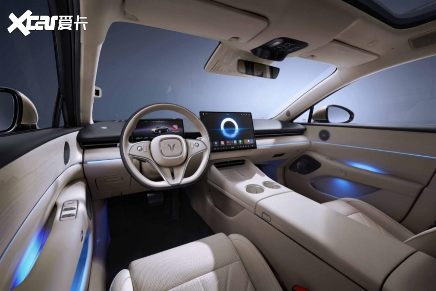 标配800V+5C超充，纯电续航410km，岚图追光L能否挑战56E？