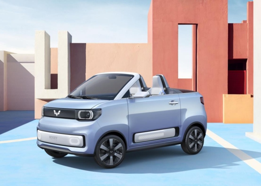 5万买敞篷车不是梦？五菱宏光MINI EV敞蓬版谍照曝光
