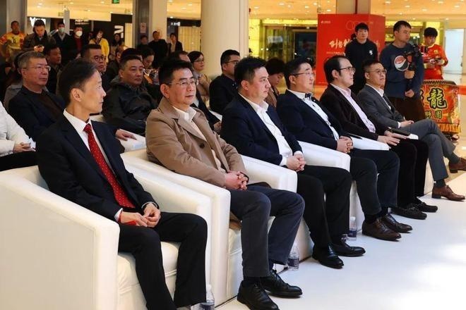 贾鸣镝“背锅”黯然离场，杨嗣耀接掌上汽奥迪