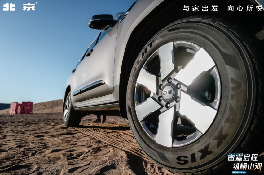 BJ60增程版上市，25.98万起售！硬派越野车也能省油了！