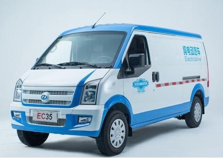 商超偶遇赛力斯体验店新能源市场就那么香吗
