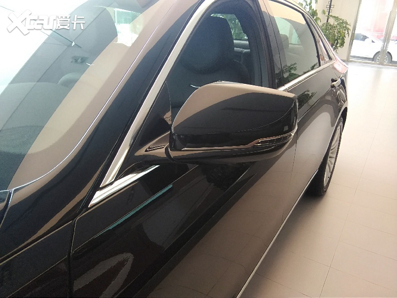 凯迪拉克CT6 探店实拍 4.2T+V8 动力超奔驰E级 配