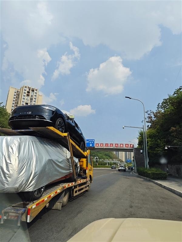 问界M9实车曝光，未来上市后，有没有希望大卖？