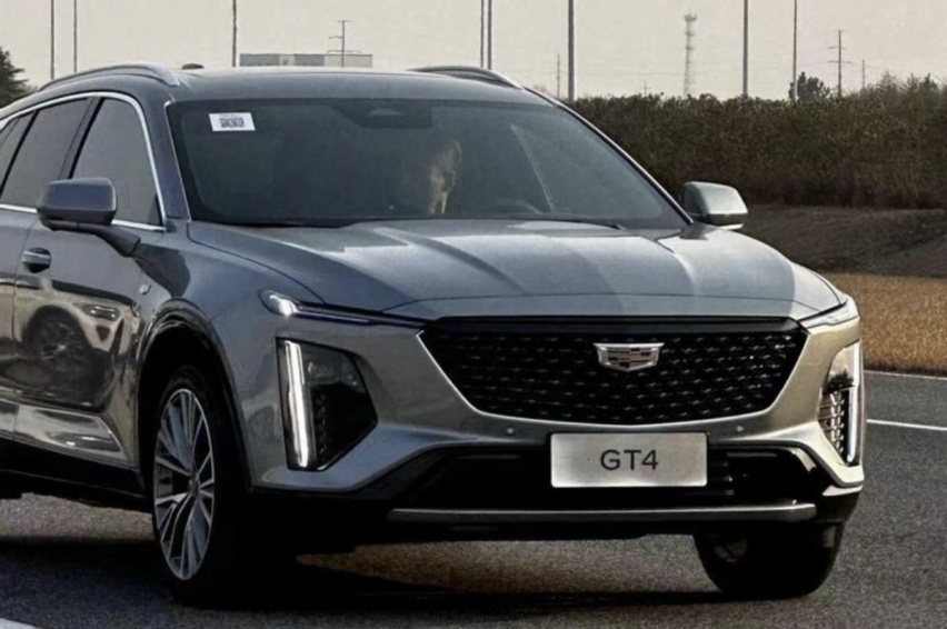 凯迪拉克GT4，燃油轿跑SUV，卖22万胜算也不大