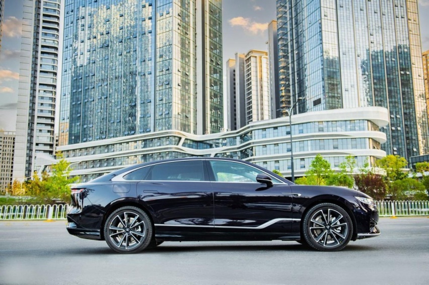 三足鼎立局面已成，追光PHEV、比亚迪汉、哪吒S，谁将称王？