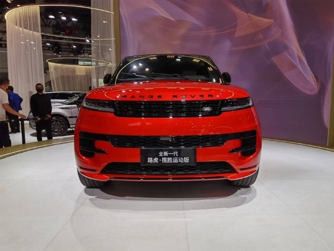2022成都车展 全新一代路虎揽胜运动版首发实拍 预售97-129万